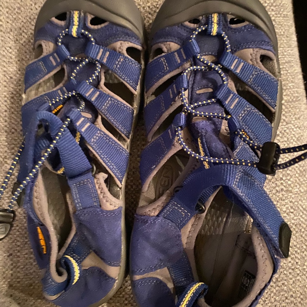 Keen blue shoes